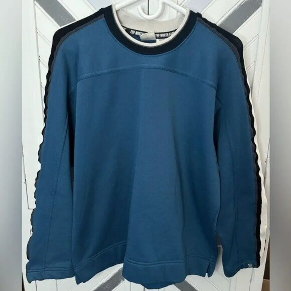 The North Face Men's Small Blue UltraWick Crew‎ Neck Long Sleeve Knit Sweatshirt